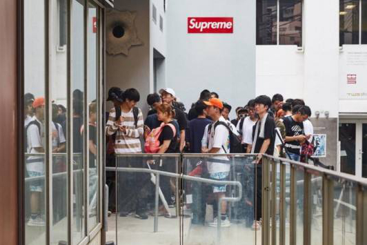 疑在東京購物排隊引糾紛 5名中國留學生群毆保安被捕