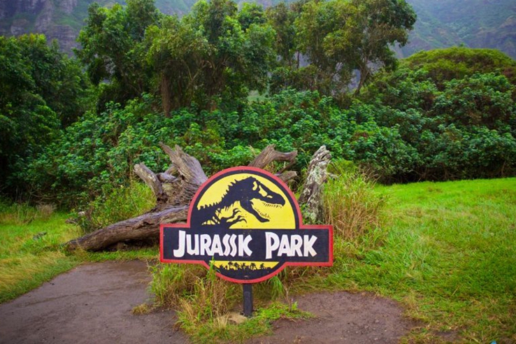有被《侏羅紀世界2》的恐龍嚇到嗎？迷人火山島的取景地竟然是這兒！