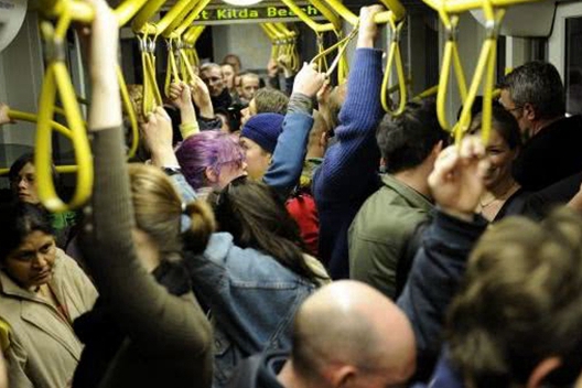 悉尼火車竟讓全世界羡慕妒忌！悉尼網友：你們眼瞎了嗎？