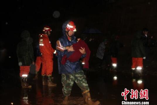 雲南麗江突發泥石流 50餘名被困人員全部獲救