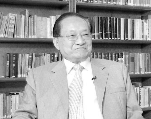 一代武俠小說泰斗金庸逝世 享年94歲.jpg