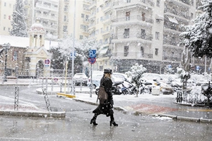 希臘遭遇寒流 已致三人死亡