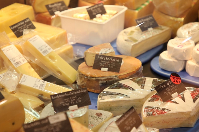 人人都愛的瑞士乳酪 每塊都藏著“快樂的秘密”