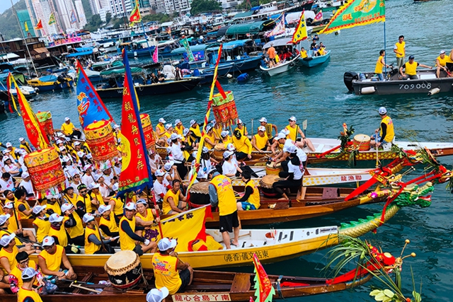 鴨脷洲洪聖傳統文化節昨日盛大開幕