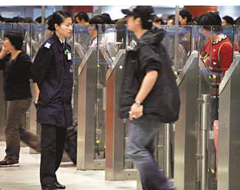 香港入境處：複活節假期將有610萬人次進出香港 
