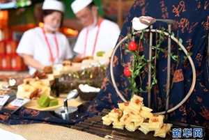 美食“點燃”夏日京城 觀眾熱情高漲