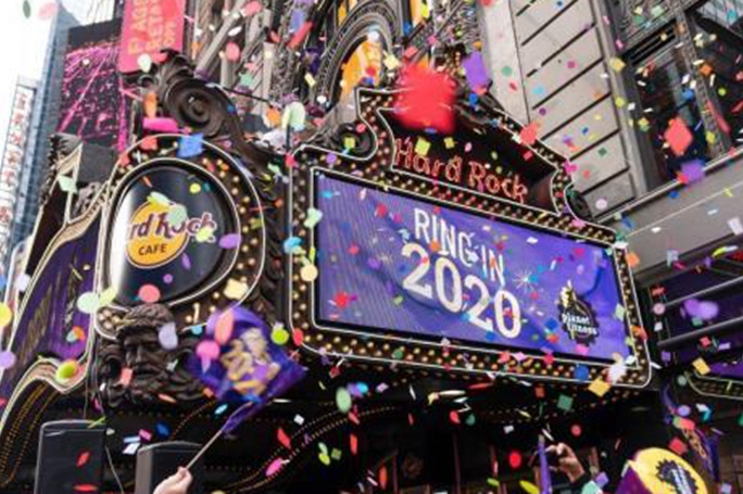 紐約時代廣場舉行彩紙拋灑測試 提前感受跨年氛圍