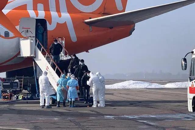 烏克蘭派包機接載公民73人回國 目前零污染