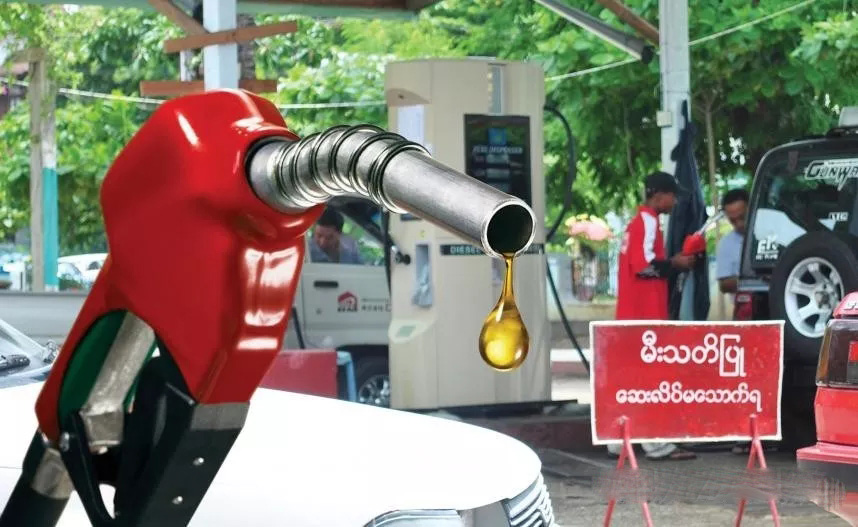 缅甸仰光汽車數量巨大 加油站數量嚴重不足