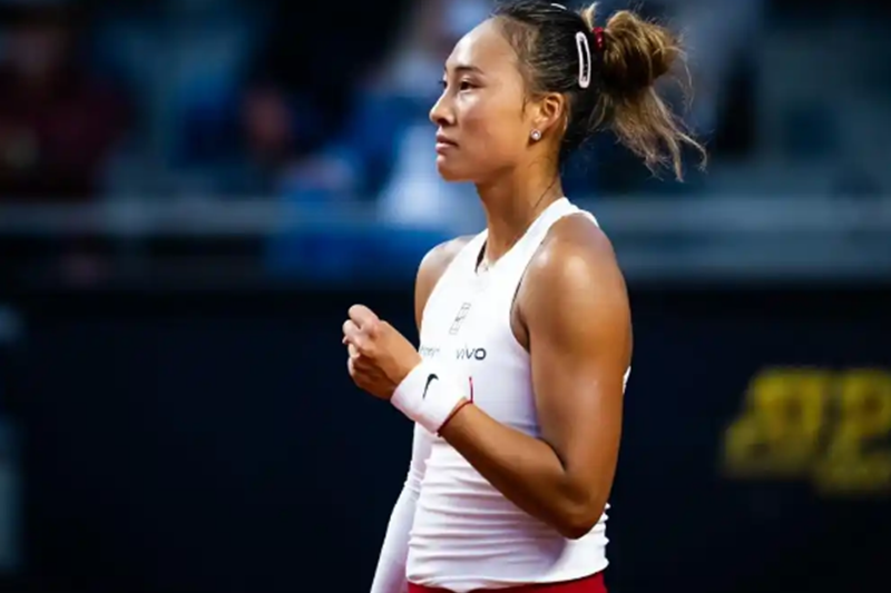 鄭欽文首勝薩巴倫卡 首次晉級WTA1000羅馬站四強