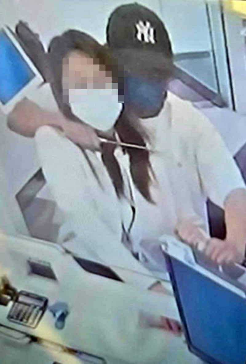 沙田打劫銀行刀匪挾持女職員圖片曝光 飛虎隊第一城剿疑匪