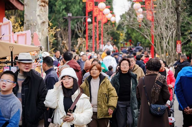 人气狂飙！武侯祠庙会成春节顶流.jpg