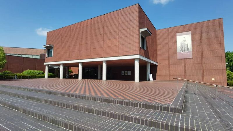 山梨縣立美術館2.jpg