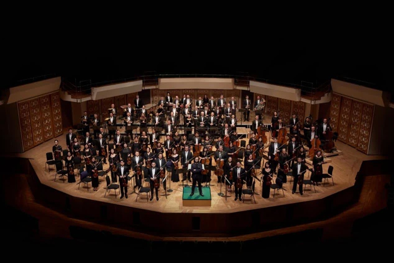 香港管弦樂團新年音樂會首秀深圳濱海藝術中心