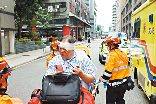 九龍灣嚴重車禍！失控狂衝連撞8人，七旬司機被捕