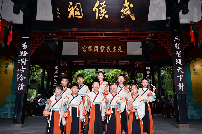 武侯祠博物馆中秋活动——兔子灯巡游.png